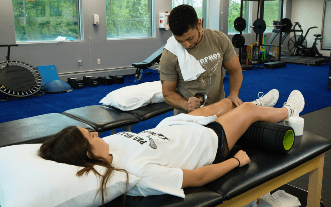 Manual Therapy vs Massage: What’s the Difference?